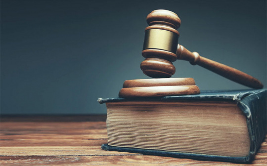 Luật chồng chéo, ai chèo chống?