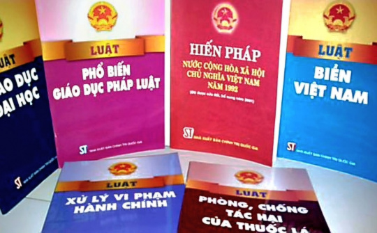 Hoàn thiện hệ thống pháp luật đáp ứng yêu cầu phát triển đất nước trong giai đoạn mới
