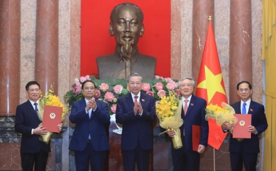 Tổng Bí thư, Chủ tịch nước trao quyết định bổ nhiệm 3 Phó Thủ tướng và 2 Bộ trưởng