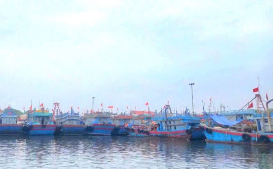 Thanh Hóa đẩy mạnh tuyên truyền cao điểm chống khai thác thủy sản bất hợp pháp