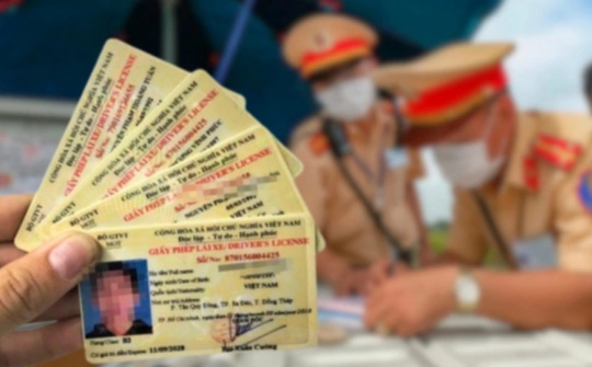 Từ 1/1/2025, giấy phép lái xe cấp trước 1/1/2025 thì được cấp, đổi lại thế nào?
