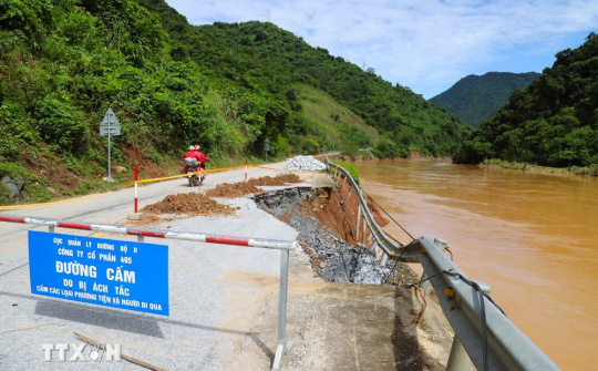 Chủ động ứng phó nguy cơ mưa lũ, lũ ống, lũ quét, sạt lở đất do ảnh hưởng của bão số 11