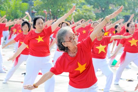 Pháp luật, chính sách bảo vệ và chăm sóc người cao tuổi - Những kết quả tích cực và một số vấn đề cần quan tâm thực hiện