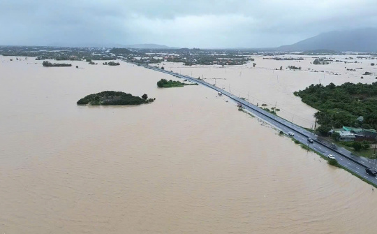 Khánh Hòa: Hỗ trợ 60 triệu đồng cho mỗi hộ có nhà bị đổ, sập hoàn toàn