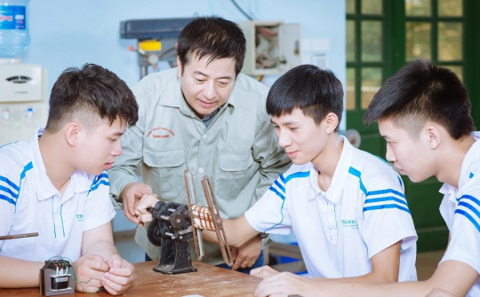 Người dạy nghề cần có chính sách khen thưởng, tôn vinh