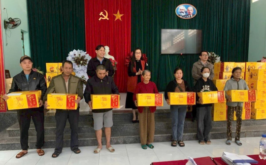 Quảng Ngãi: Trà Phú, Trà Bồng vui Xuân mới trong tinh thần thắng lợi mới