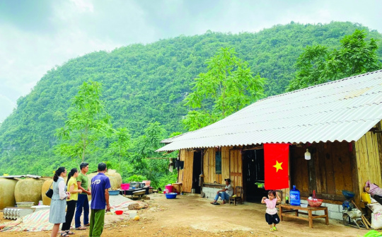 Tập trung hoàn thành mục tiêu xoá nhà tạm, nhà dột nát trên phạm vi cả nước