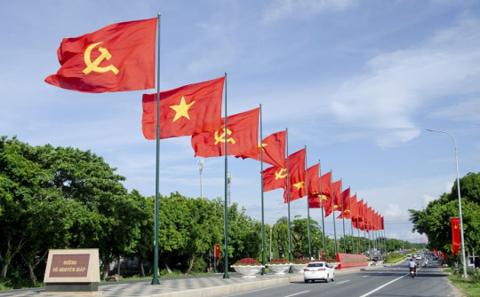 Vững bước trên con đường đi lên chủ nghĩa xã hội