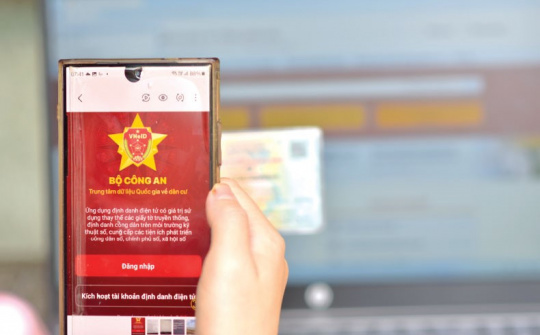 Gỡ khó thủ tục hành chính, chuyển đổi số khi vận hành chính quyền 2 cấp