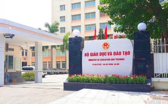 Bộ Giáo dục và Đào tạo với 65 đơn vị sự nghiệp công lập trực thuộc