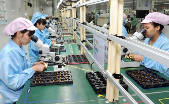 Khẩn trương hoàn thiện các dự án luật để trình Quốc hội vào tháng 10/2025