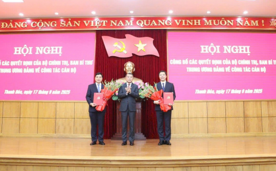 Công bố quyết định của Bộ Chính trị, Ban Bí thư điều động, chỉ định 2 Phó Bí thư Tỉnh ủy Thanh Hóa
