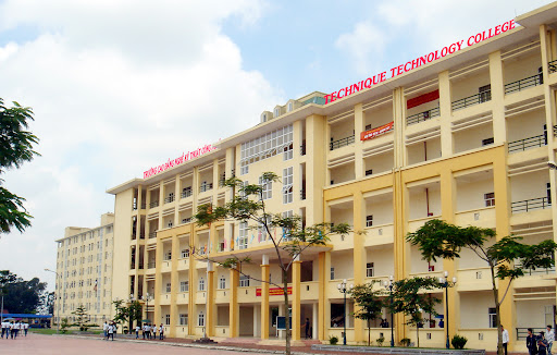 Các yếu tố ảnh hưởng đến thực hiện pháp luật về giáo dục nghề nghiệp ở Trường Cao đẳng Nghề kỹ thuật công nghệ, Bộ Giáo dục và Đào tạo, Việt Nam