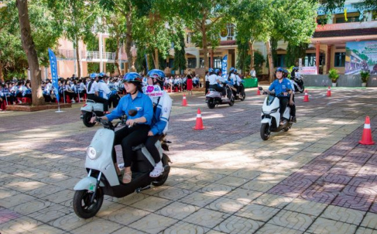 Quy định mới về xử phạt học sinh lái xe: Hiểu đúng để chọn xe phù hợp
