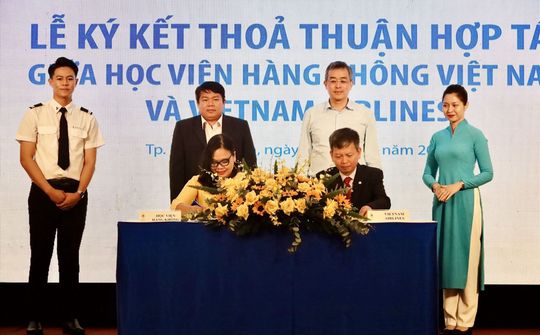 Vietnam Airlines và Học viện Hàng không Việt Nam ký kết thỏa thuận hợp tác giai đoạn 2022 – 2023