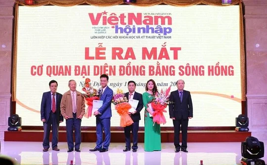 Ra mắt Cơ quan Đại diện Tạp chí Việt Nam Hội nhập Đồng bằng Sông Hồng