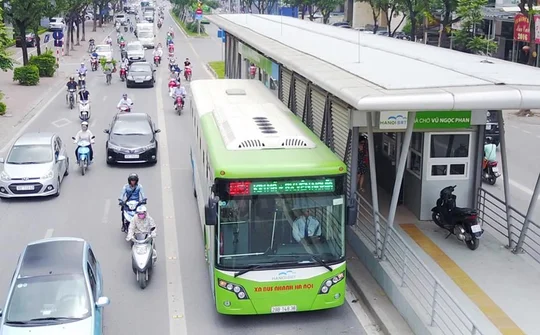 Sở GTVT đề xuất các loại xe khác được đi vào làn BRT
