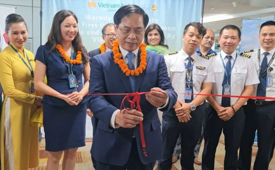 Vietnam Airlines mở đường bay thẳng đến Ấn Độ