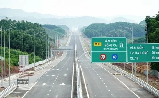 Khai thác tạm thời toàn tuyến cao tốc Vân Đồn - Móng Cái từ 1/8
