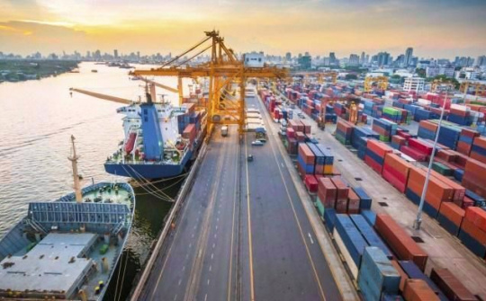 Quý I/2022, ngành vận tải biển tiếp tục đại thắng