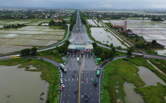 VETC gia hạn chương trình miễn phí dán thẻ ETC đến 5/8