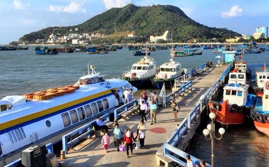 Cục Hàng hải nói gì về đề nghị thêm tàu khách ra Côn Đảo