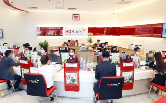 HDBank chuẩn bị chia cổ tức tỉ lệ 25%, ước lợi nhuận 6 tháng vượt kế hoạch
