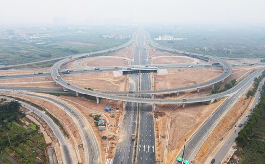 Yêu cầu 8 địa phương phải cam kết số vốn ngân sách đầu tư 3 cao tốc trọng điểm