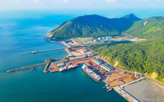 Bến cảng 1.000 tỷ đồng sắp được khai thác tại Vũng Áng