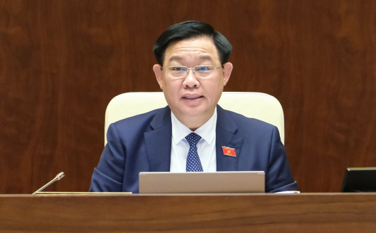 Không đóng cửa tín dụng cho bất động sản