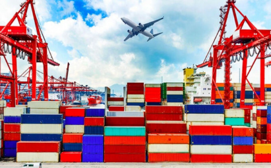 Doanh nghiệp kiến nghị Chính phủ hỗ trợ giảm thuế, phí, lệ phí tránh xăng dầu tăng cao bất thường