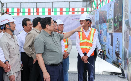 Thủ tướng yêu cầu rút ngắn thời gian thi công cầu Mỹ Thuận 2