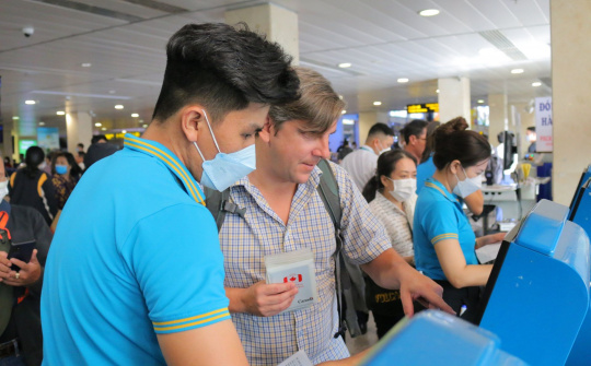 Vietnam Airlines Group phục vụ 2,4 triệu khách dịp Tết Quý Mão 2023