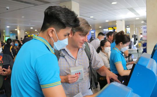 Vietnam Airlines Group phục vụ 2,4 triệu khách dịp Tết Quý Mão 2023