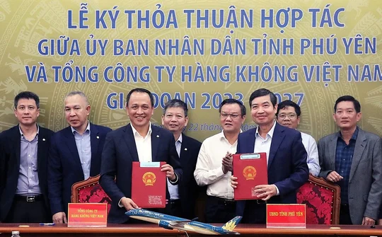 Vietnam Airlines hợp tác với tỉnh Phú Yên xúc tiến đầu tư, thương mại, du lịch, hàng không