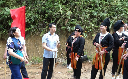 Đảng bộ huyện Văn Yên (Yên Bái): Học Bác mỗi ngày