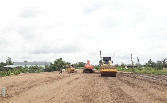 Chậm tiến độ cao tốc Mỹ Thuận - Cần Thơ, hai nhà thầu bị cảnh cáo