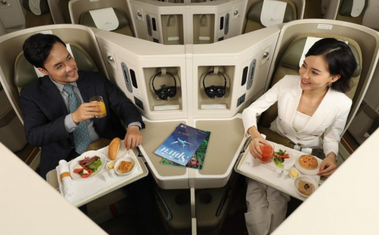 Vietnam Airlines tung nhiều ưu đãi cho khách Phổ thông và Thương gia dịp cuối năm