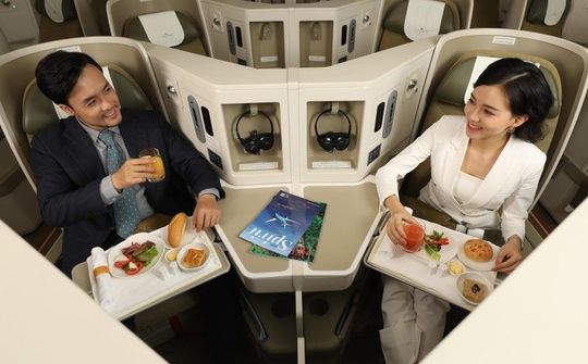 Vietnam Airlines tung nhiều ưu đãi cho khách Phổ thông và Thương gia dịp cuối năm