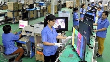 Building a strong working class and contributing to national construction and defence