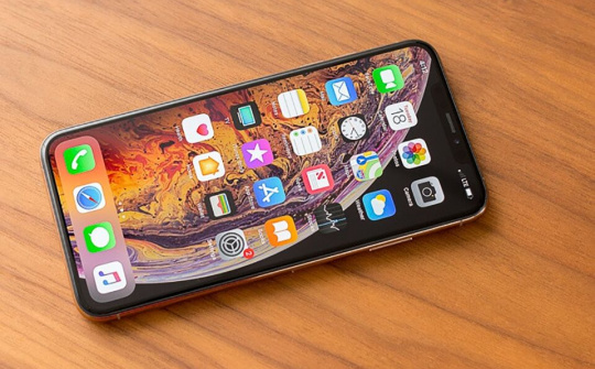 Điện thoại iPhone mới xuất hiện lỗi không sạc được pin khi tắt màn hình