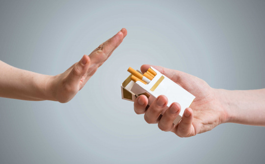 Nên áp thuế tiêu thụ đặc biệt và tăng giá với thuốc lá