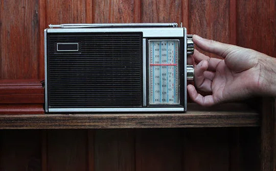 Ngân sách Nhà nước bổ sung kinh phí cấp radio cho vùng dân tộc thiểu số