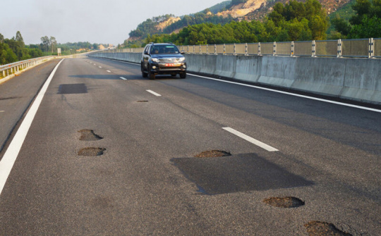 Xem xét dừng thu phí tuyến cao tốc Đà Nẵng-Quảng Ngãi