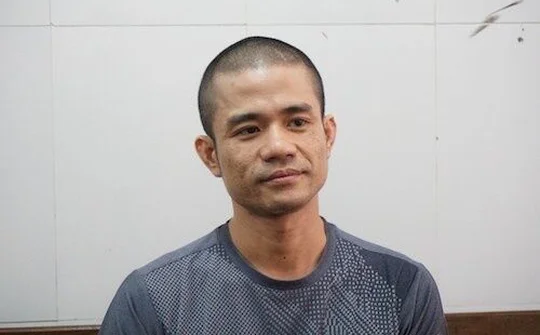Khởi tố đối tượng ôm lựu đạn cố thủ trong nhà suốt 14 giờ tại TP Vinh