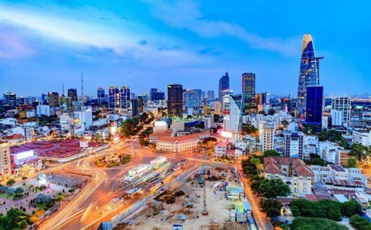 Kinh tế Việt Nam vẫn đang tiến lên phía trước