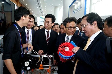 Phó Thủ tướng Vũ Đức Đam dự khai mạc chuỗi sự kiện Hiệp hội Đô thị khoa học thế giới