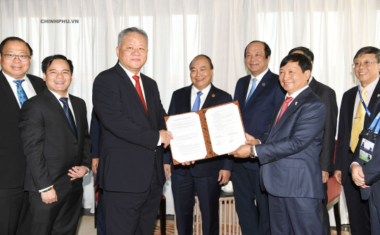 Thủ tướng chứng kiến thỏa thuận hợp tác về hạ tầng đầu tiên của Việt Nam tại Indonesia