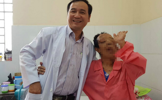 Bệnh nhân 'dù chết trên bàn mổ' cũng mong bác sĩ phẫu thuật