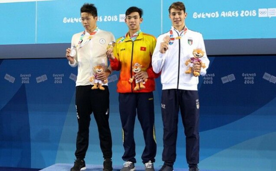 Nguyễn Huy Hoàng giành HCV Olympic trẻ, vượt chuẩn A Olympic Tokyo